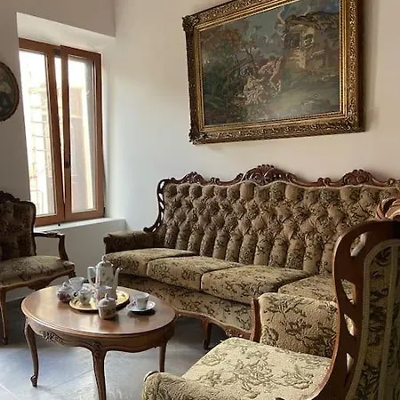 Modern And Classic House Old Down דירה *