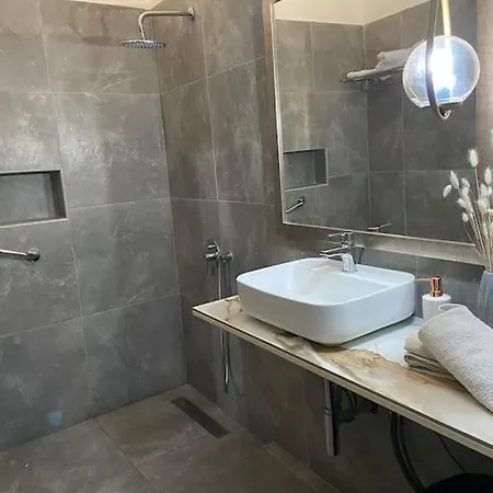דירה Modern And Classic House Old Down