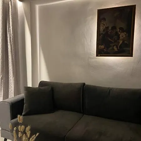 Modern And Classic House Old Down Apartment Rhodes City